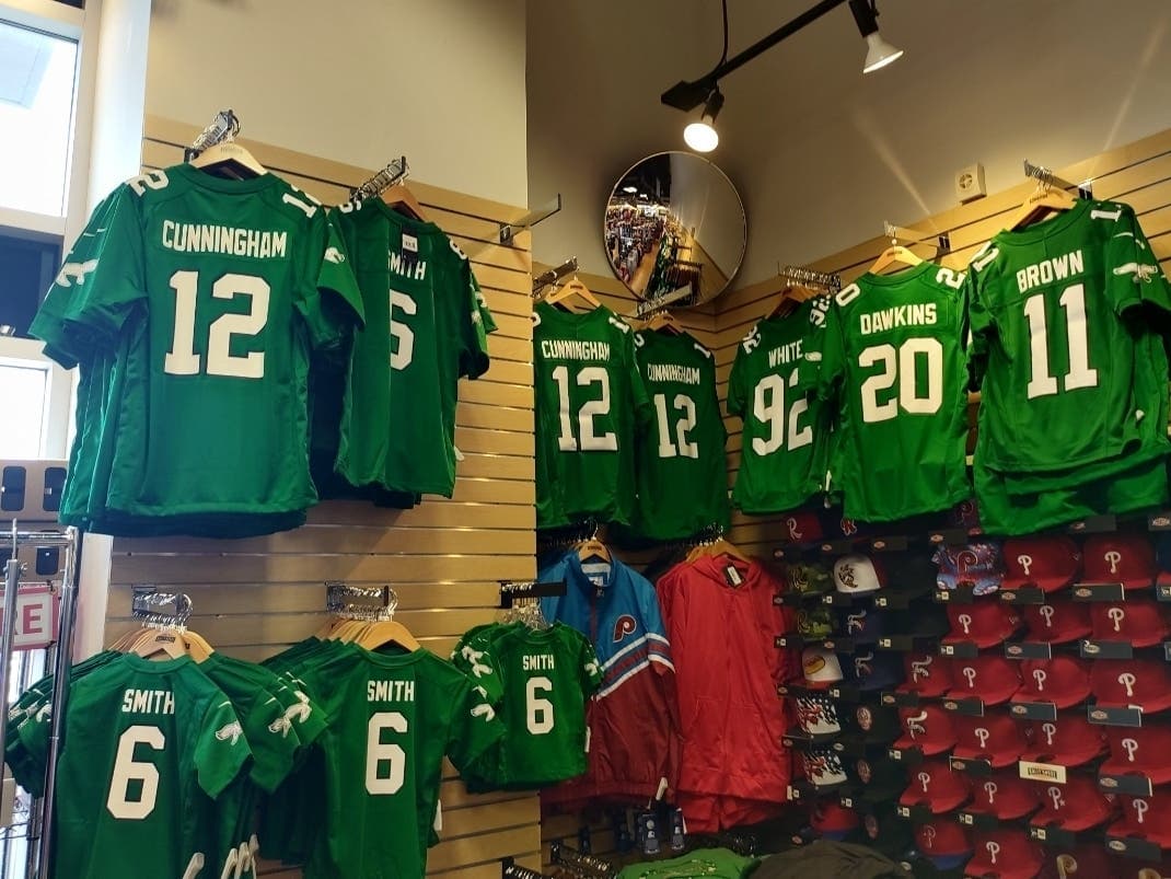 Eagles Community: Eagles Trikot und Merchandise kaufen in Deutschland: Der komplette Guide