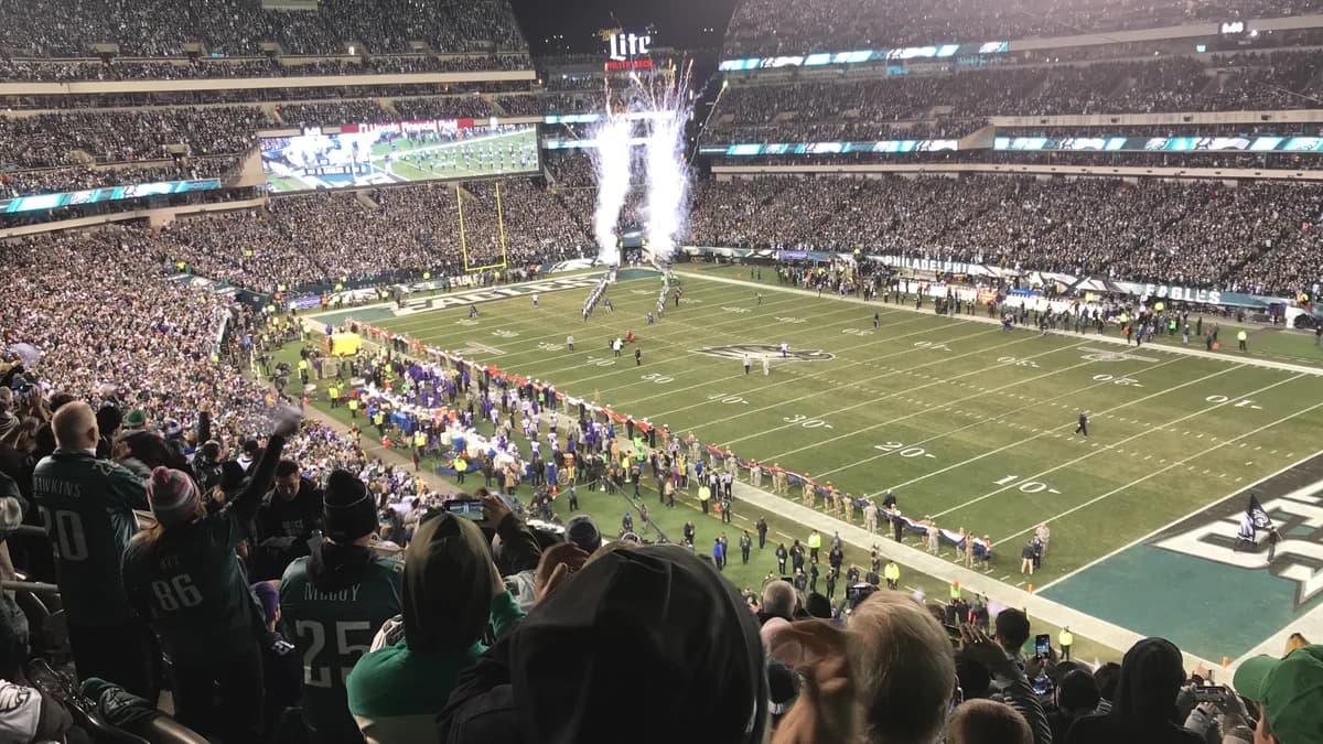 Eagles Community: Fly, Eagles Fly: Songtext, Übersetzung, Noten, Geschichte – Titelbild für den Artikel auf flyeaglesfly.win